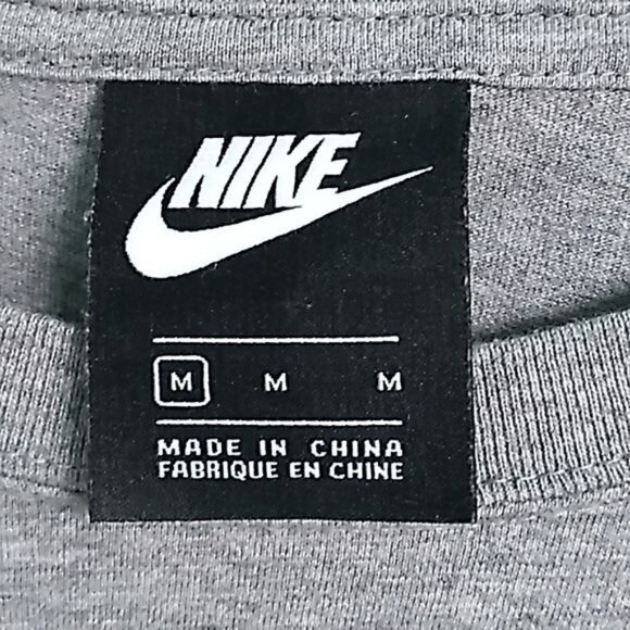 Nike Sportswear Patchwork Logo Gray Long Sleeve Crewneck T-shirt - Picture 4 of 6